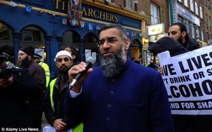 Anjem Choudary thrteatening shopkeepers with 40 lashes if they don't stop selling alcohol.