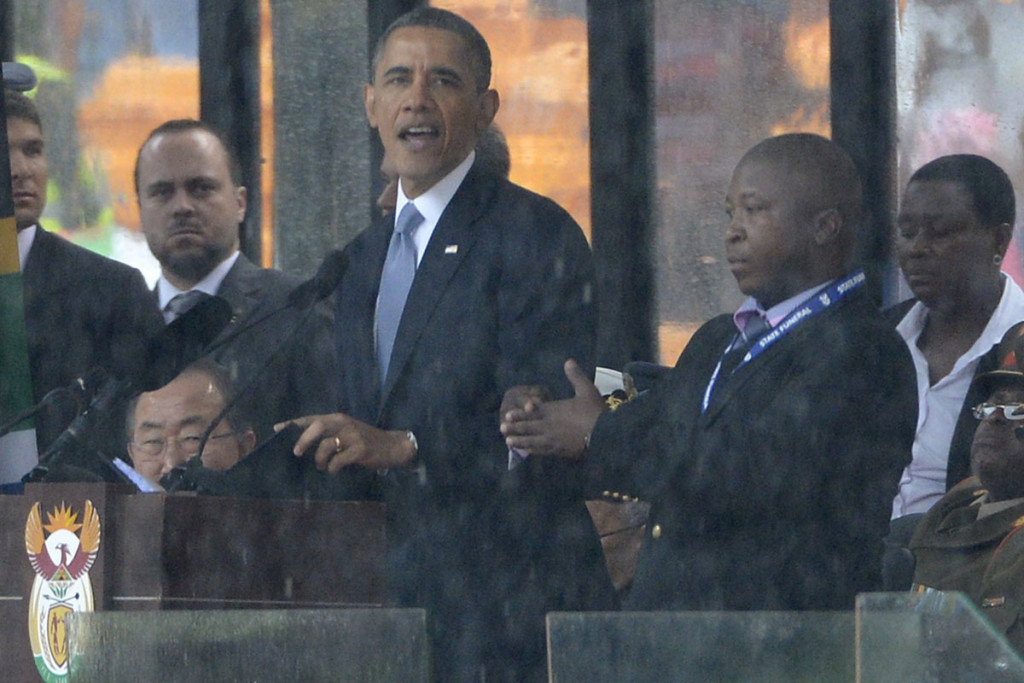 Sign Language Interpreter at Mandela Ceremony was Faking It – Daily Stormer