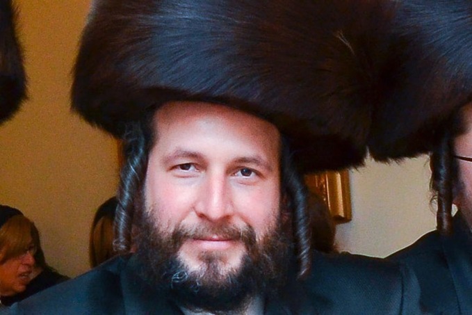 Brooklyn Satmar slumlord was snatched off the street, duct-taped and hauled off in a speeding van late Thursday