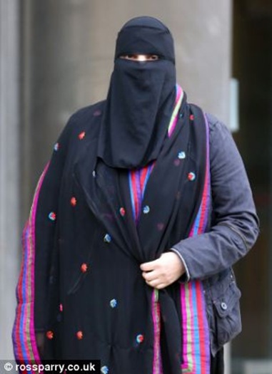 Sexy Sidra Fatima ran the scam for nearly two years, conning seven men out of £35,000.