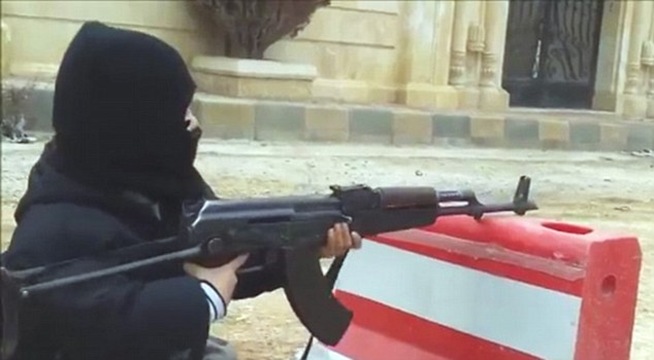 The footage comes amid warnings that up to 700 young British extremists are fighting in Syria