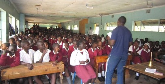 Kenya Kenyatta Primary Classroom Session 13th Sept_0-img_assist-500x254