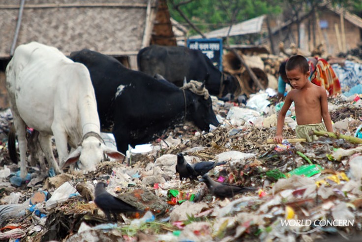 humanitarian-asia-bangladesh-dump2