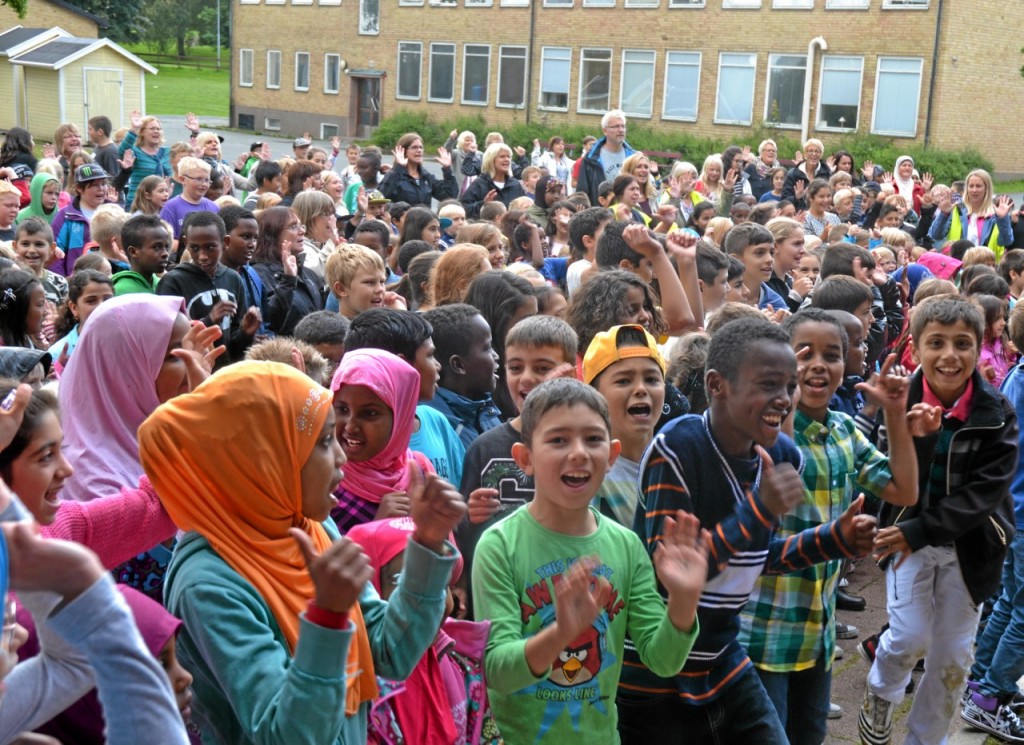 Oh vibrancy: Typical Swedish School children 