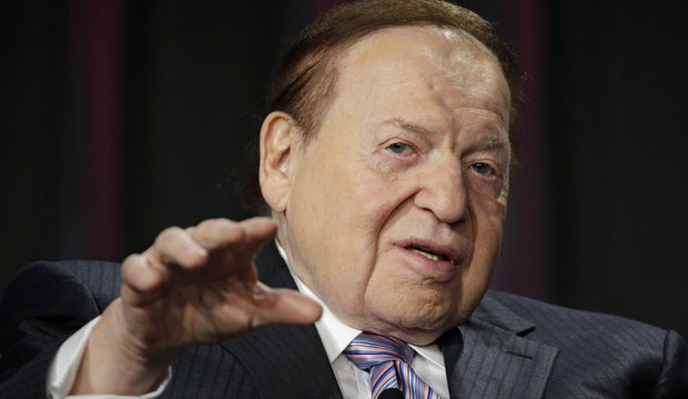 Sheldon Adelson's face: Is it a latex mask?