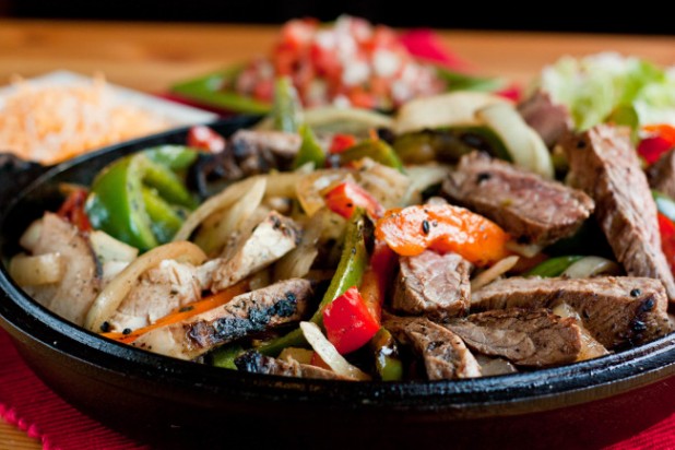 Confession: I loves me some steak fajitas.