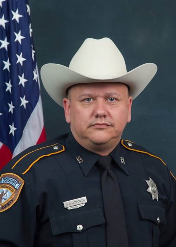 150829-usnews-texas-sheriff-goforth-311a_dd3051c952cf063f9e953be89b538785.nbcnews-ux-600-700