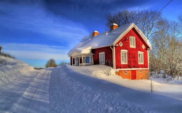 nature-landscapes_widewallpaper_winter-in-sweden_15257