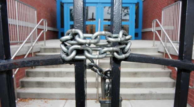 PS 109 in Brooklyn is cited by a new Dept. of Education report as one of the most dangerous schools in the city. ( Dave  Sanders for The New York Post )