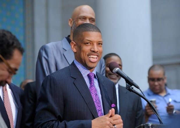 487322663-sacramento-mayor-kevin-johnson-addresses-the-media.jpg.CROP.promo-mediumlarge