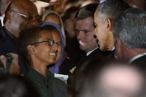 WASHINGTON, DC - OCTOBER 19:  U.S. President Barack Obama (2nd R) talks with 14-year-old Ahmed Mohamed (L) during the second Astronomy Night on the South Lawn of the White House October 19, 2015 in Washington, DC. Invited to the White House for the science event, Mohamed was handcuffed and questioned by police last month when he brought a homemade electronic clock to class at MacArthur High School in Irving, TX, and officials mistook it for a bomb.  (Photo by Chip Somodevilla/Getty Images)