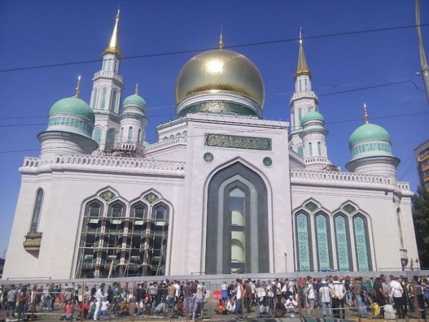 The newly reopened Cathedral Mosque in Moscow