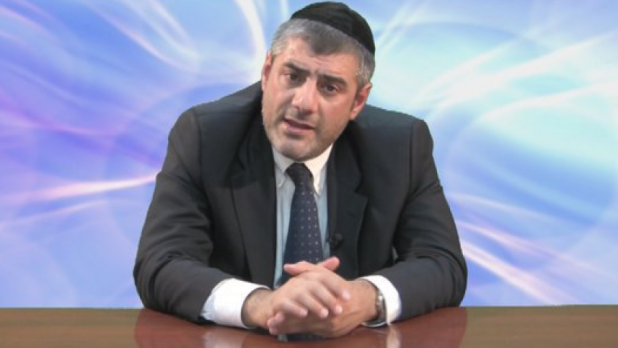 Jew Rabbi Yosef Mizrachi is fed-up with this stupid hoax. 