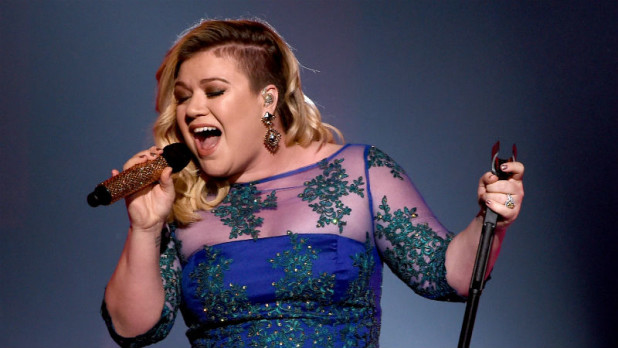 kelly-clarkson-fat-shaming1