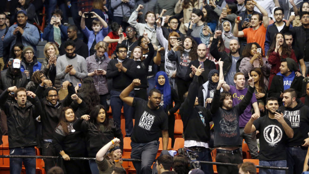 la-na-trump-rally-protesdfdsts-chicago-photos-2016-008