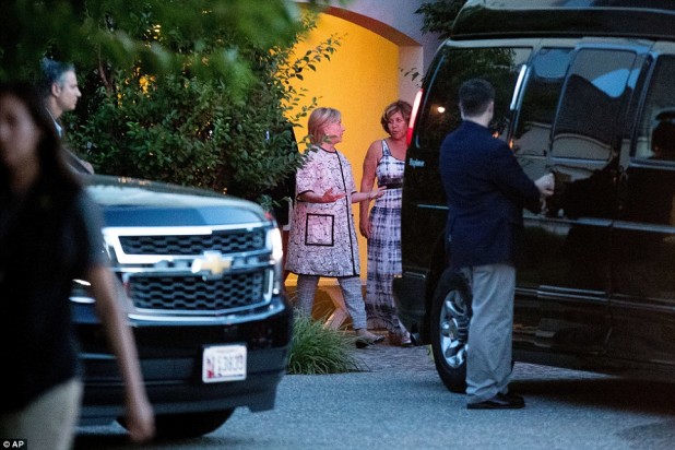 37AB3A2100000578-3763606-Private_talk_Clinton_was_seen_chatting_with_Riklis_above_as_she_-a-7_1472483095896