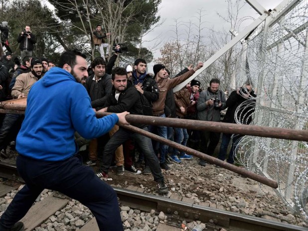 greece-macedonia-refugees-1