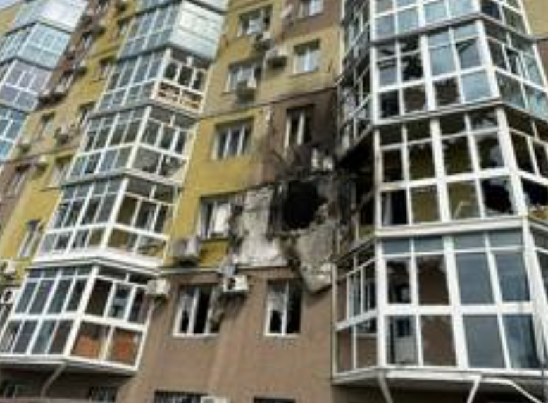 Civilians Hurt as Hohols Bomb Rando Apartment Deep in Russia