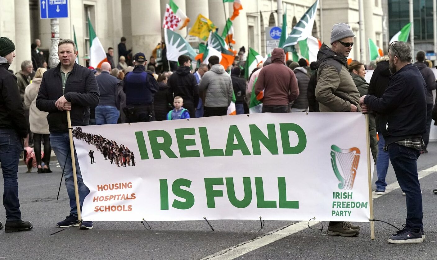 Ireland: 11 Arrested After Anti-Invader March in Dublin