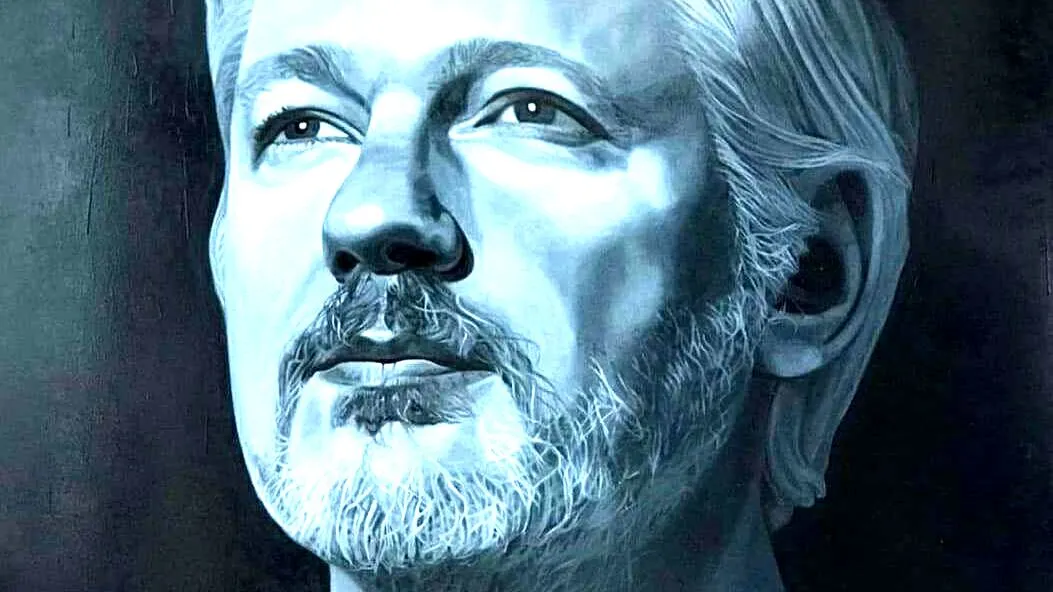 Russian Artist to Destroy $45 Million Worth of Art If Julian Assange Dies in Prison