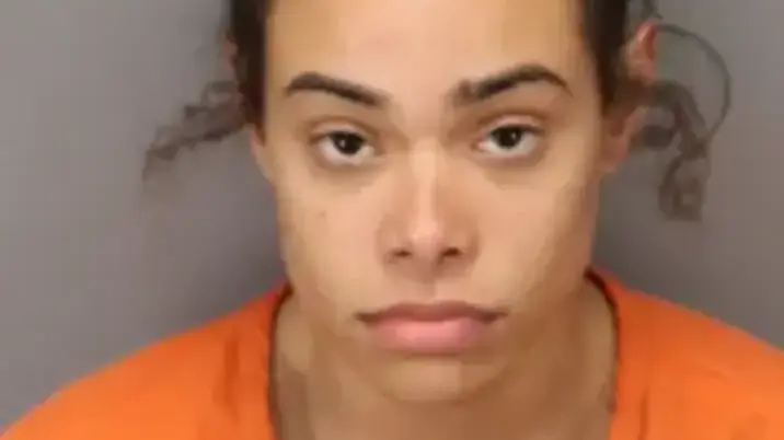 Florida: Female Juvenile Detention Officer Tries to Have Sex with 16-Year-Old Inmate