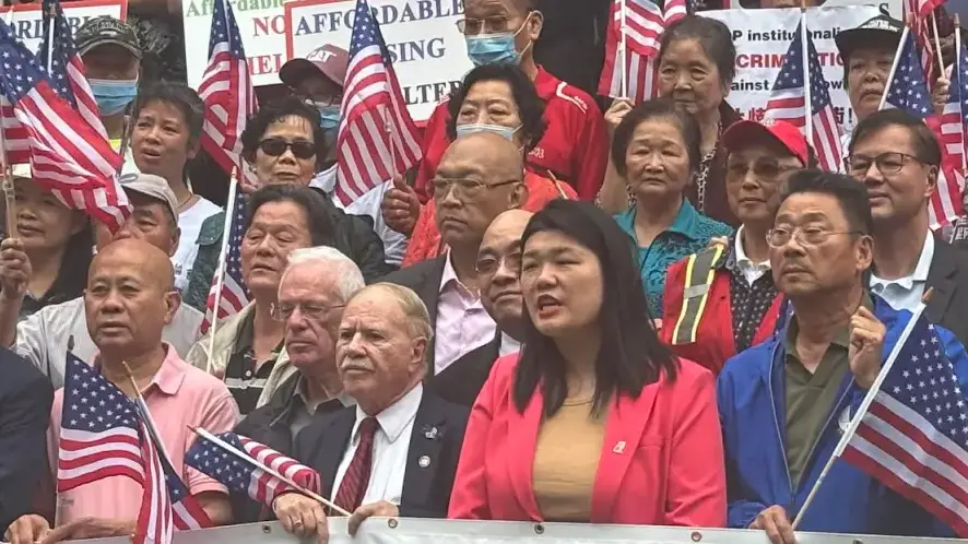 NY: Thousands Flood City Hall to Protest Against Proposed Homeless Shelter