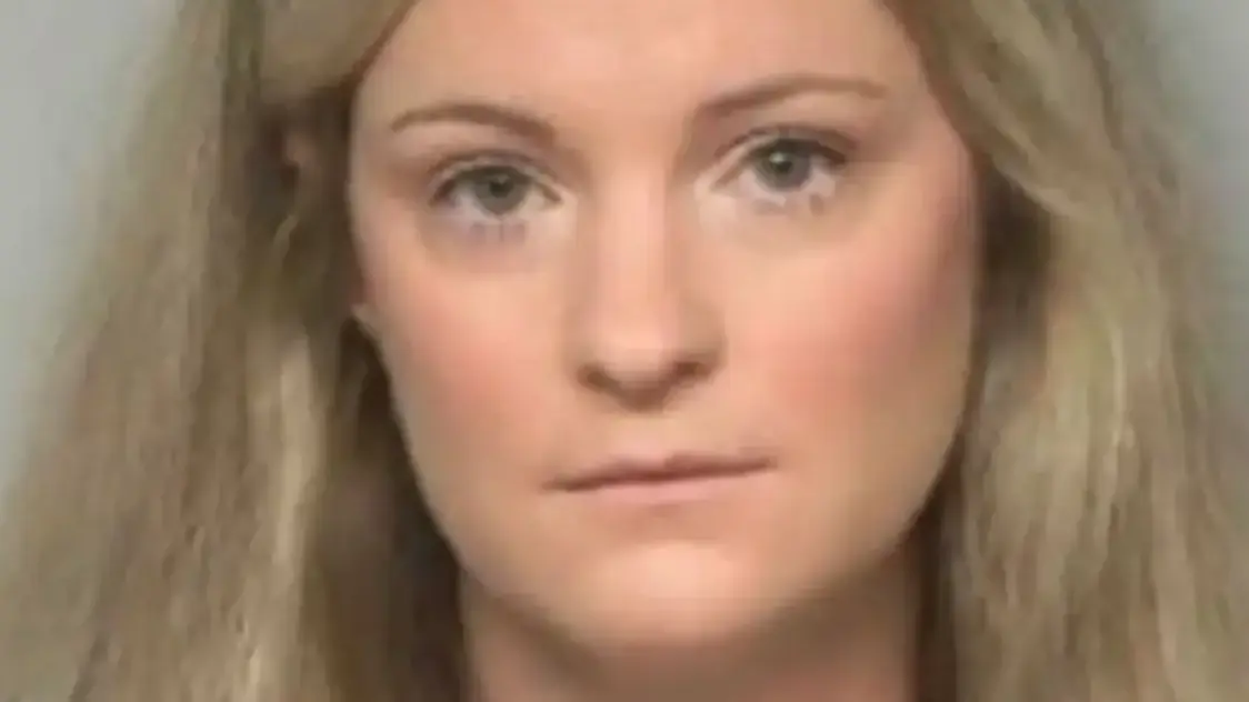 North Carolina: 6/10 39-Year-Old Female High School Teacher Arrested for Sex with Student