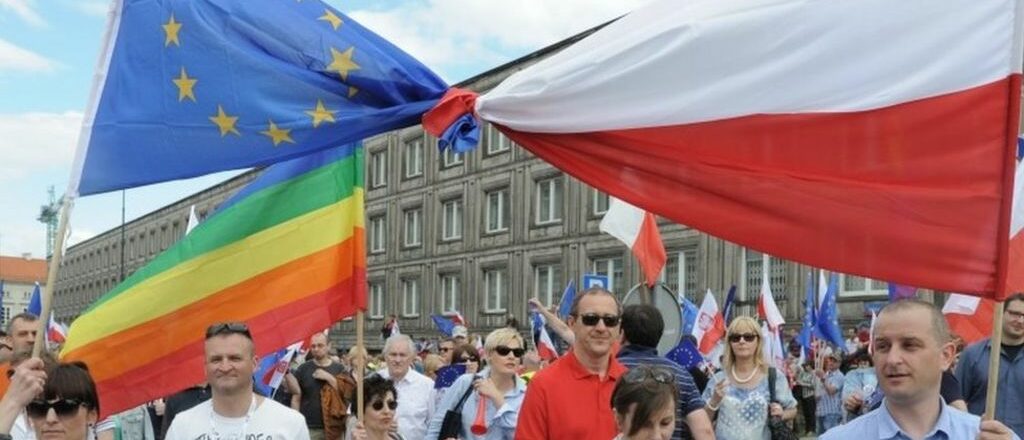 Poland: Government Builds 49 Integration Centers for Migrants